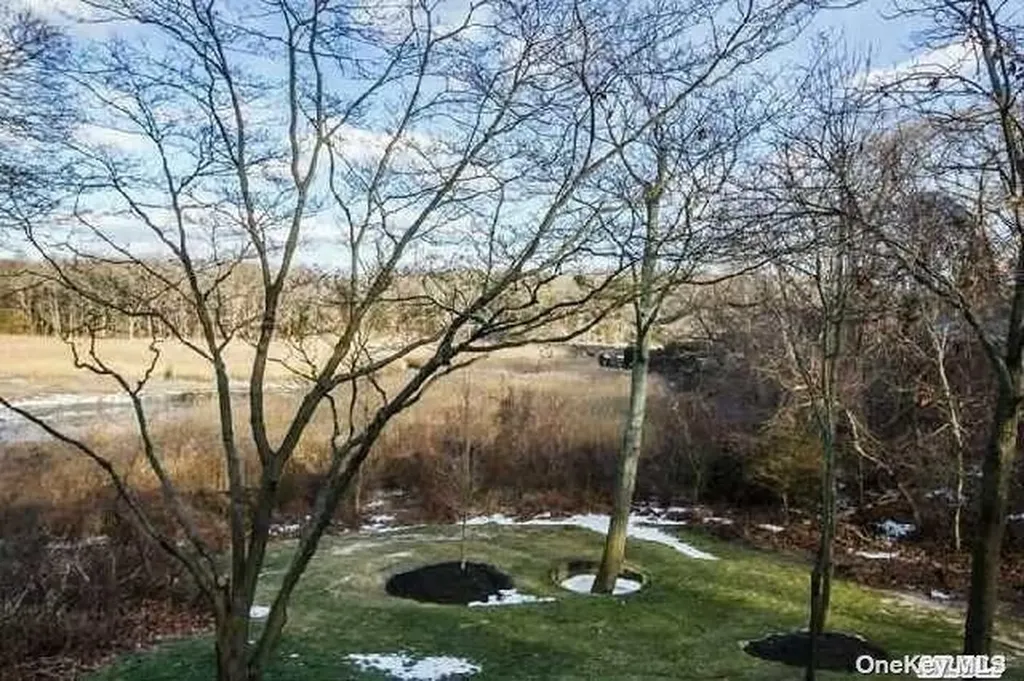 15 Old Field Road Setauket NY 11733