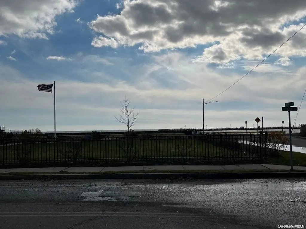 307 Cedar Avenue Patchogue NY 11772