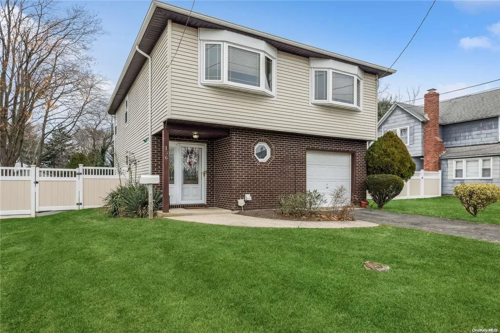 136 N Clinton Avenue Bay Shore NY 11706
