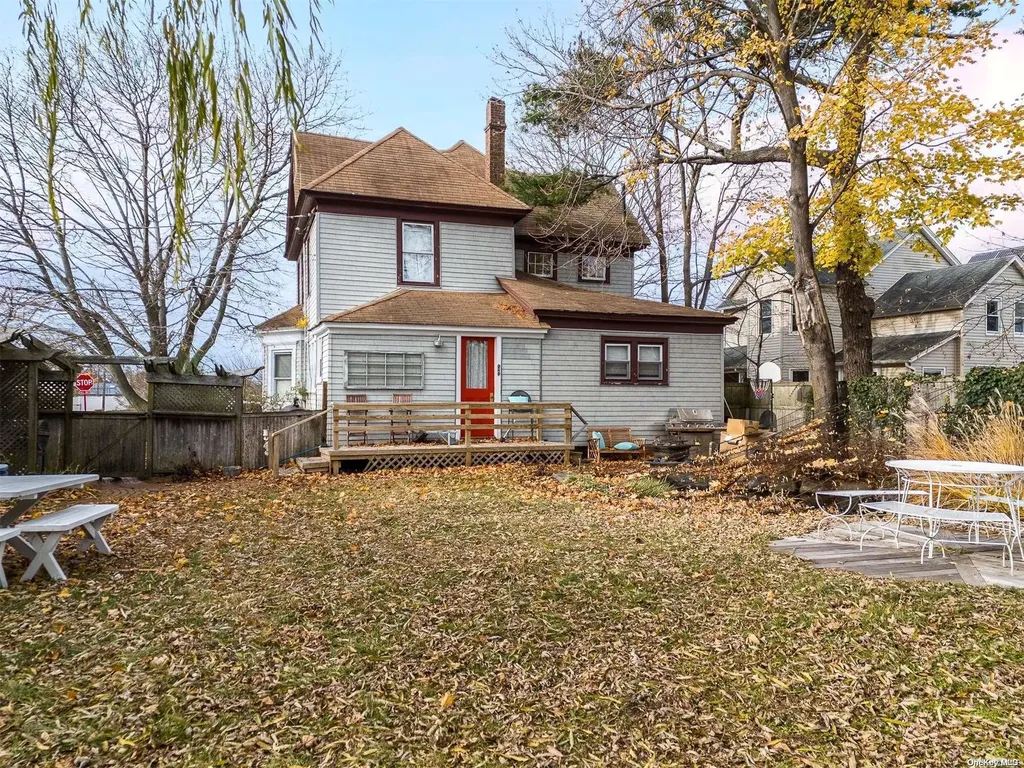 89 Cedar Avenue Patchogue NY 11772