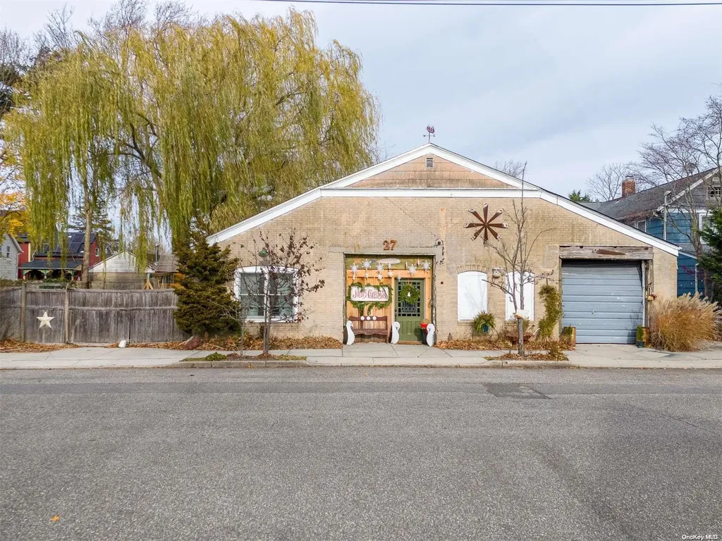 89 Cedar Avenue Patchogue NY 11772