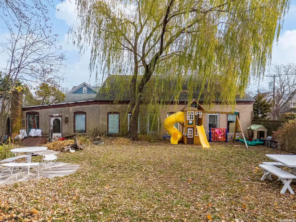 89 Cedar Avenue Patchogue NY 11772