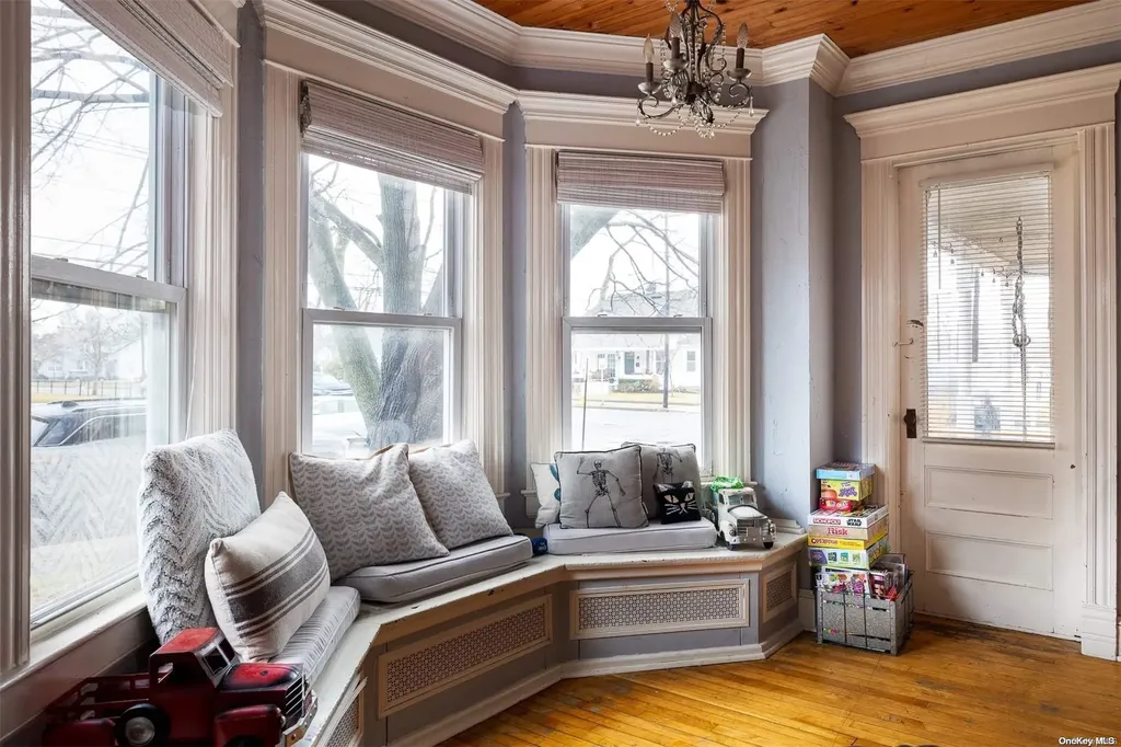89 Cedar Avenue Patchogue NY 11772
