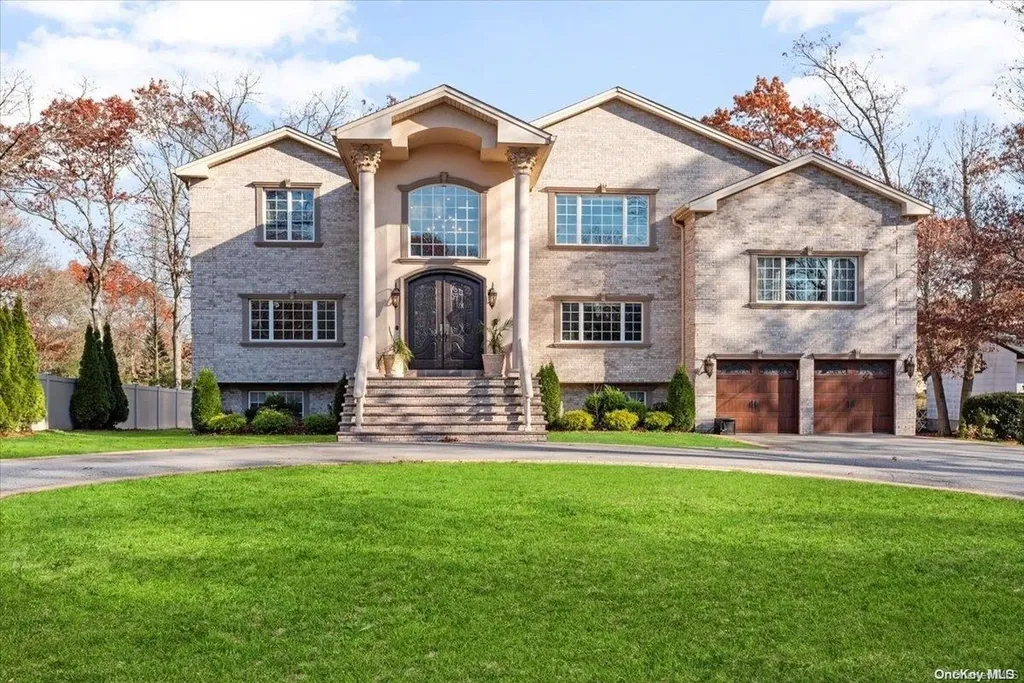 9 White Oak Drive Smithtown NY 11787