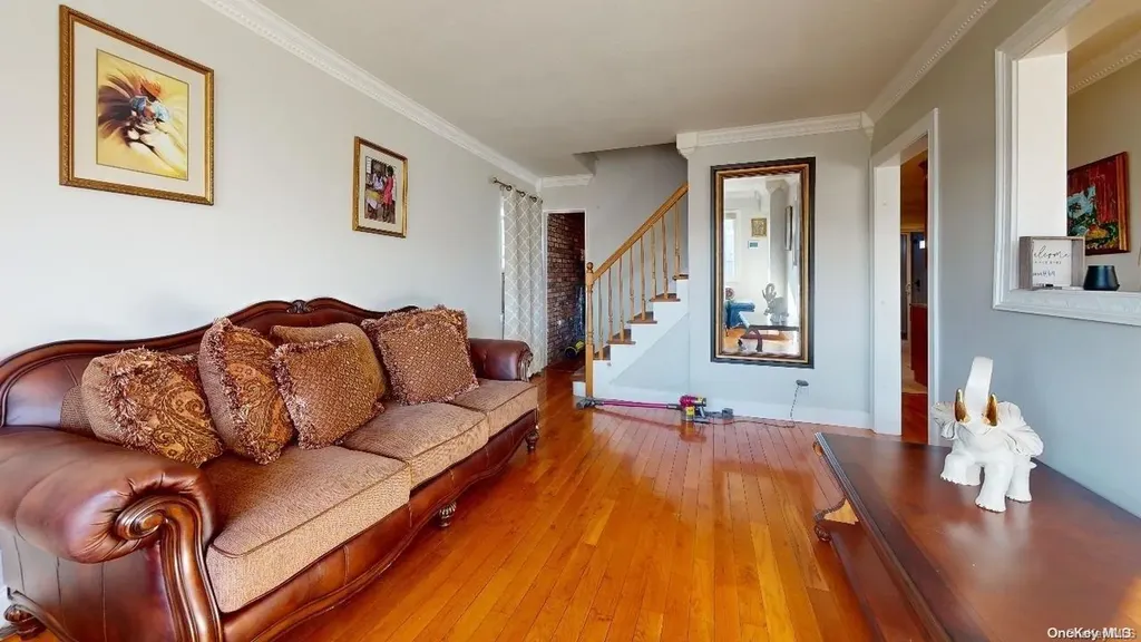64 Ormonde Boulevard Valley Stream NY 11580