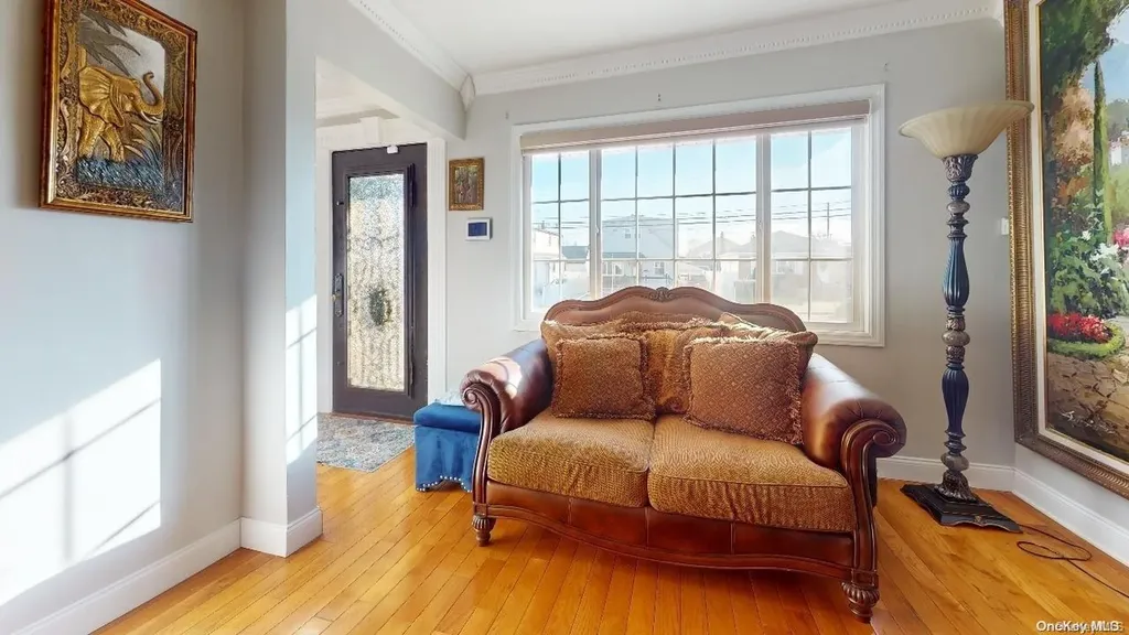 64 Ormonde Boulevard Valley Stream NY 11580