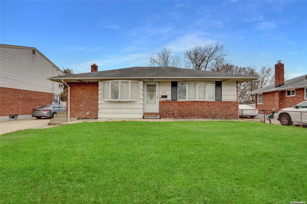 3906 Miller Place Levittown NY 11756