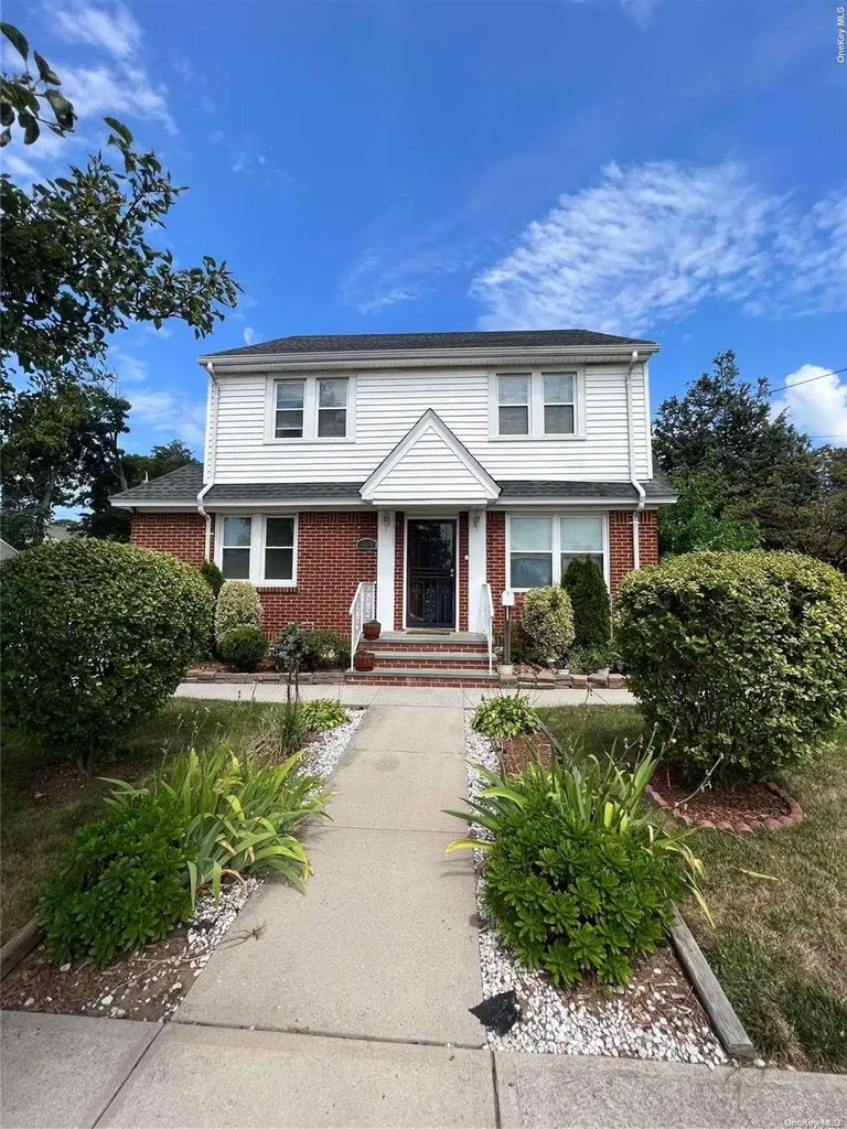 99 Kennedy Avenue Hempstead NY 11550