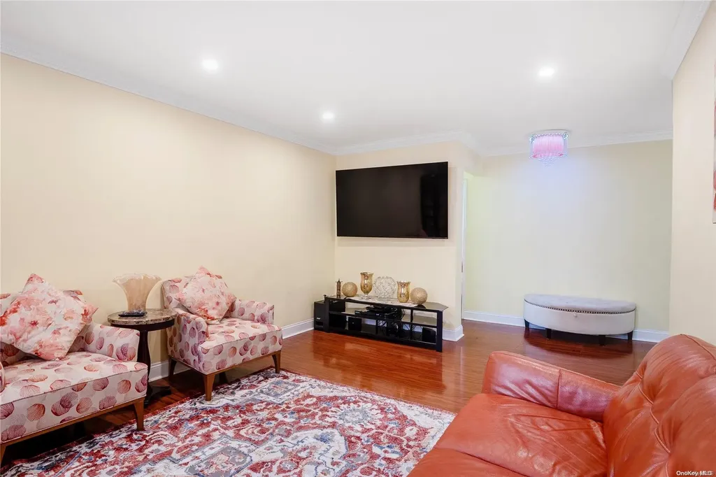 3304 Junction Boulevard Jackson Heights NY 11372