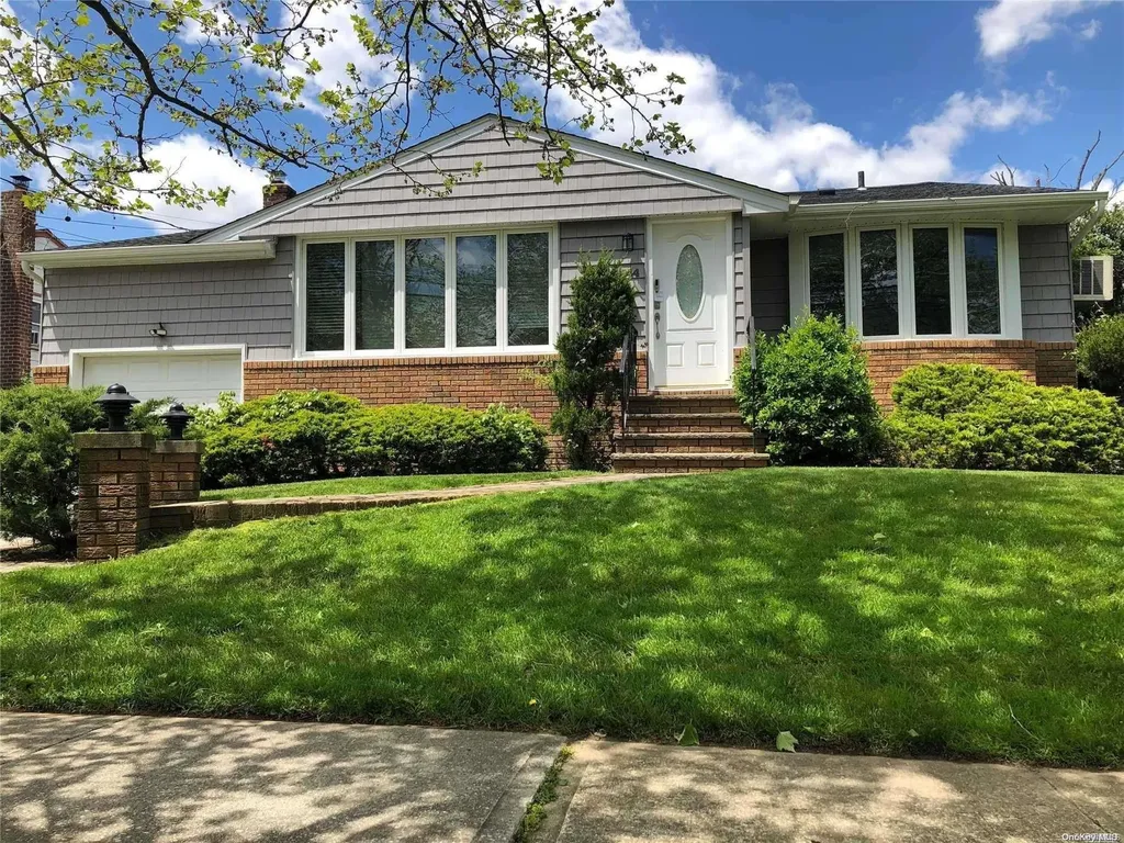 544 Cedarwood Drive Cedarhurst NY 11516