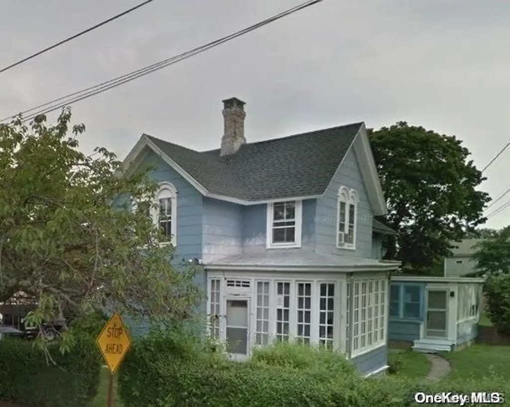 540 1st Street Greenport NY 11944