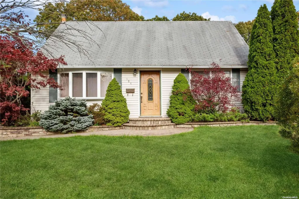 184 Stanley Drive Centereach NY 11720