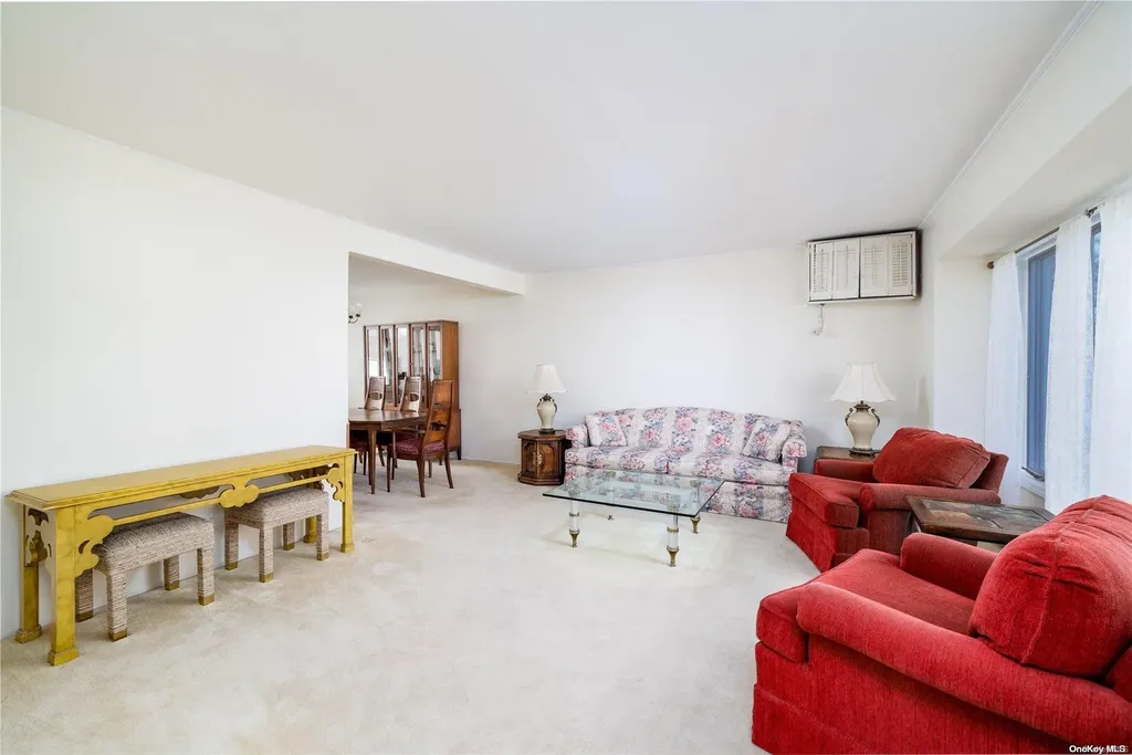 2492 Washington Boulevard North Bellmore NY 11710