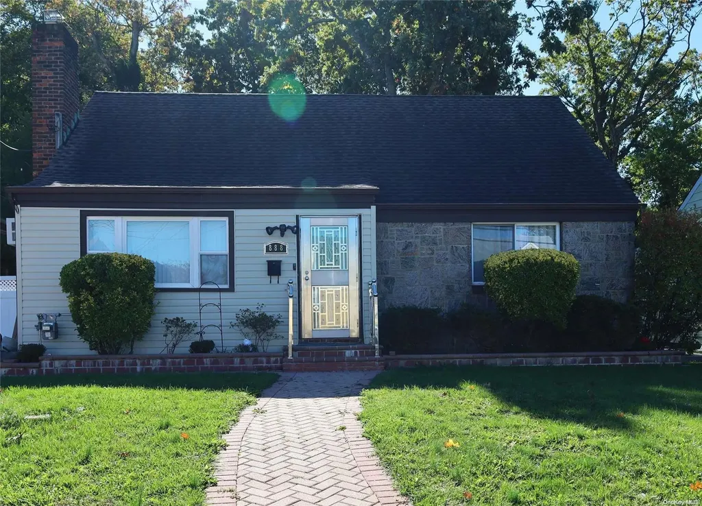 888 Centennial Avenue North Baldwin NY 11510