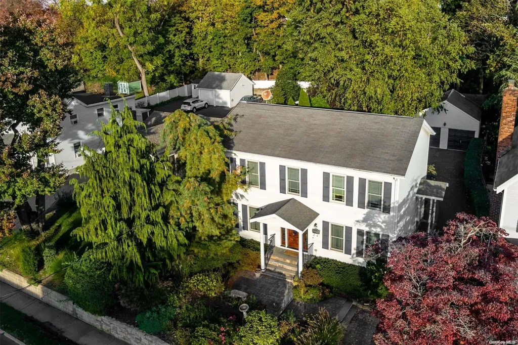 56 Dosoris Lane Glen Cove NY 11542