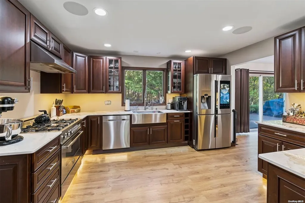 337 Starr Boulevard Calverton NY 11933