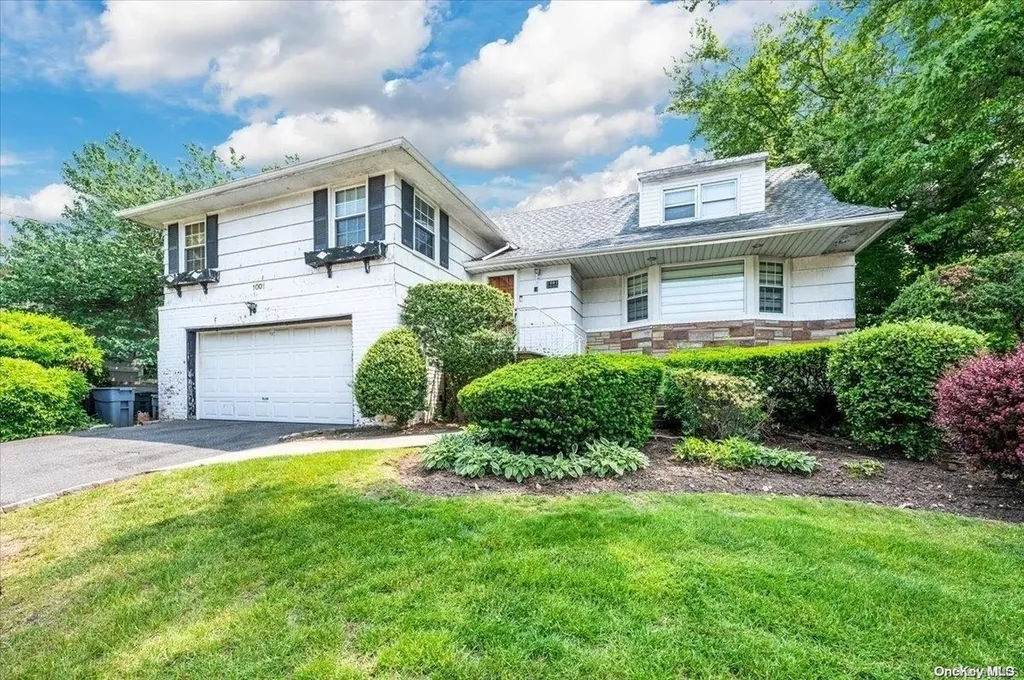 1001 Hazel Place Woodmere NY 11598