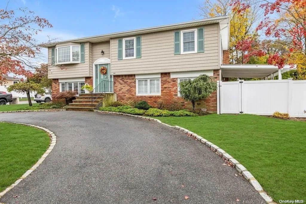 144 Lenox Road West Babylon NY 11704
