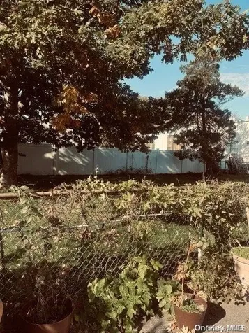 236 W 14th Street Deer Park NY 11729