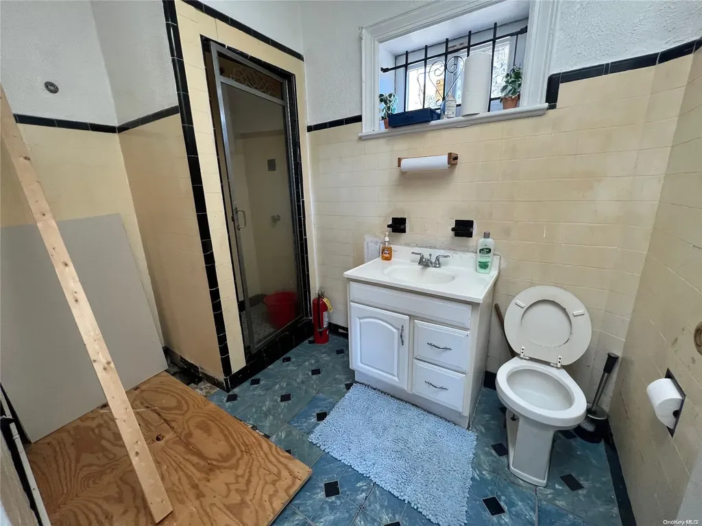 303 E 98th Street Brooklyn NY 11212
