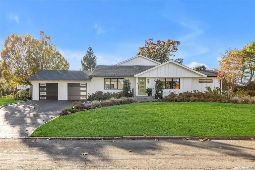 20 Duncan Lane Huntington NY 11743