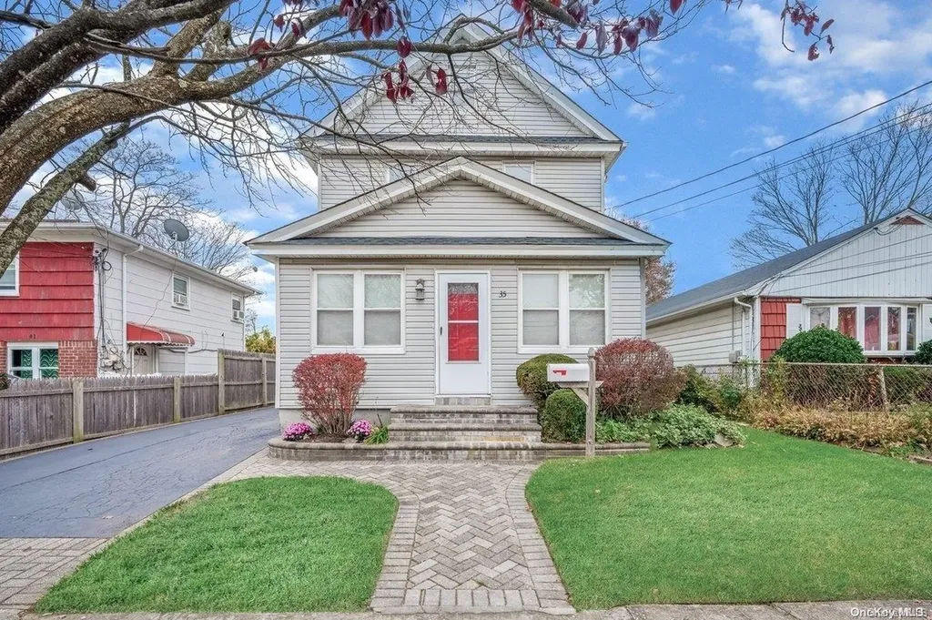 35 Virginia Avenue Hempstead NY 11550