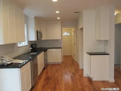 643 Doane Avenue Bellport NY 11713