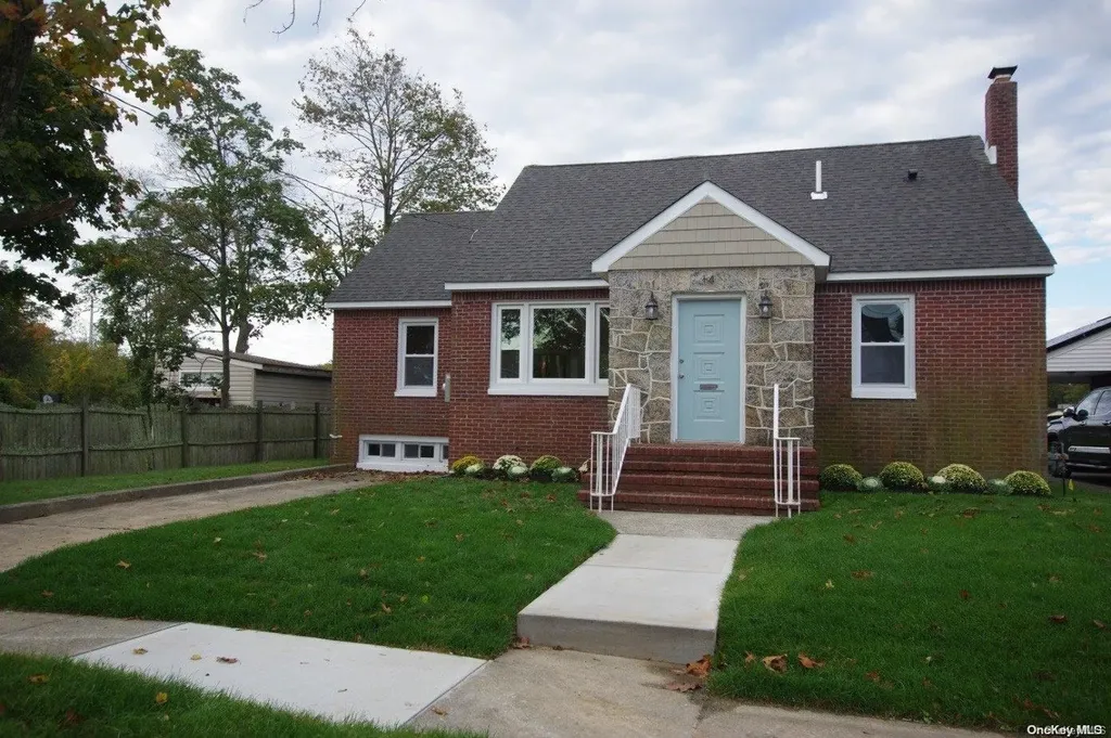 14 W Lake Drive Patchogue NY 11772