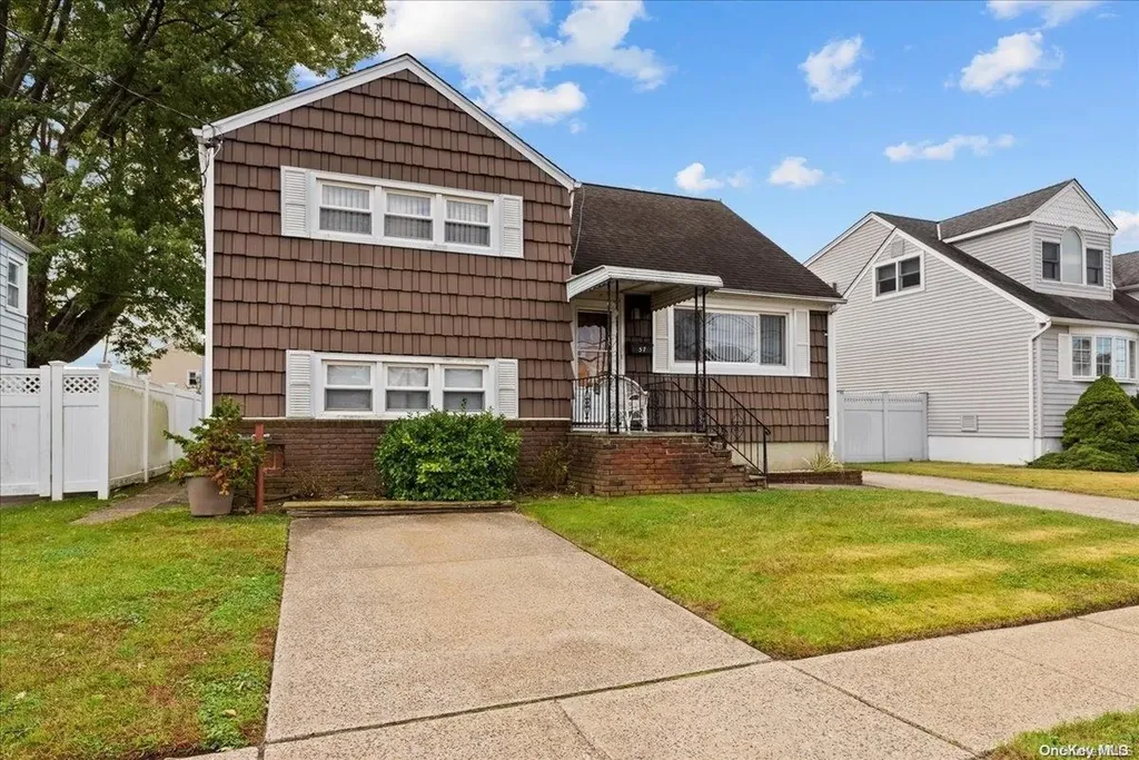 57 Martha Street Freeport NY 11520