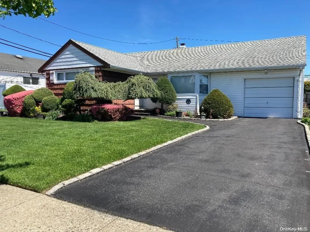39 Devon Road Bethpage NY 11714