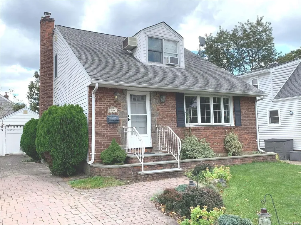 704 Premier Boulevard New Hyde Park NY 11040