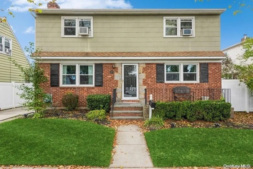 821 Jerusalem Avenue Merrick NY 11566