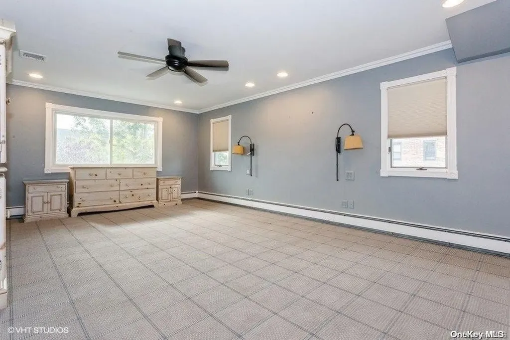 37 Trinity Place Hewlett NY 11557