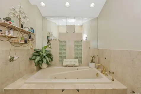 58 Seminole Street Selden NY 11784