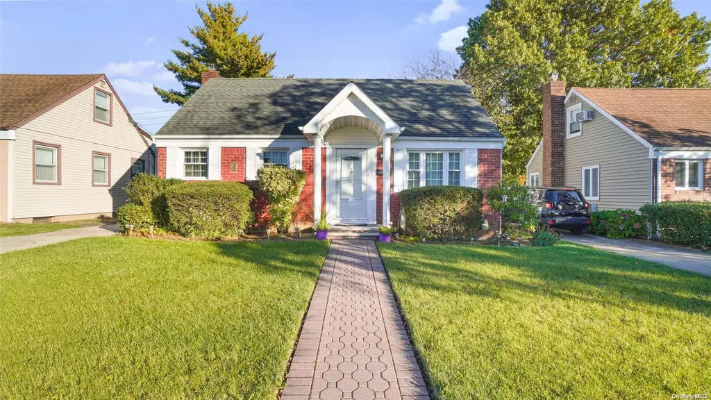 164 Sterling Road Elmont NY 11003