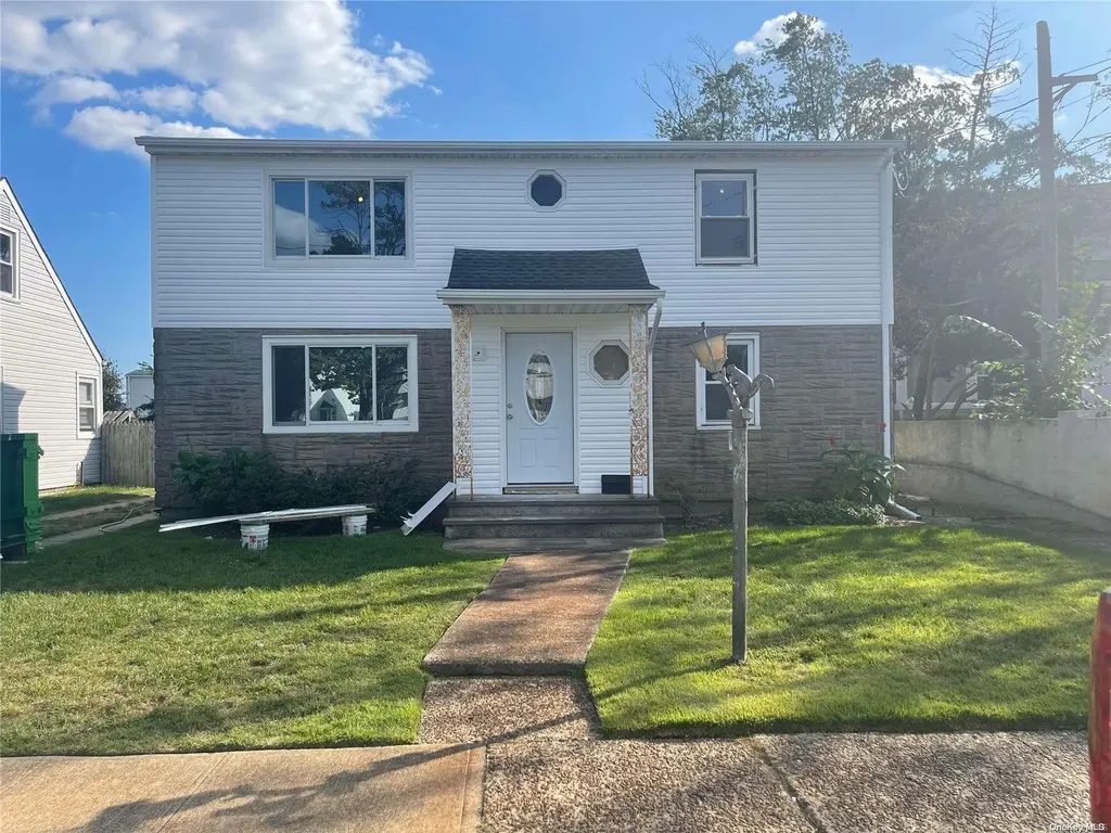 247 Perkins Avenue Oceanside NY 11572
