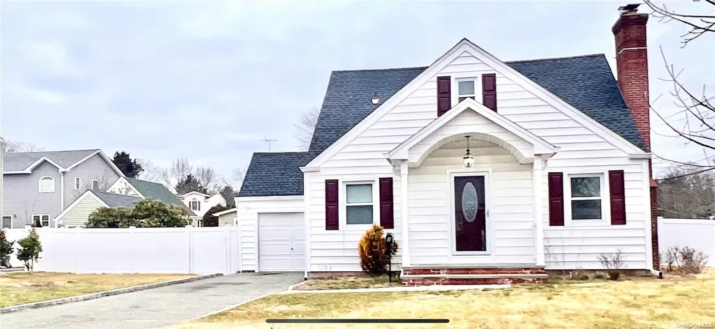 2 Dorcas Avenue Syosset NY 11791