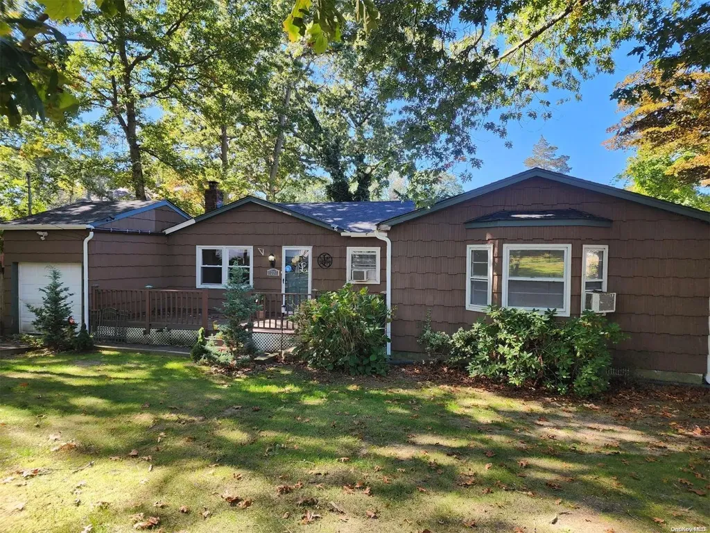 22 Mitchell Drive Sound Beach NY 11789