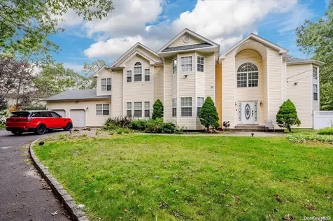 12 Legacy Court Port Jefferson Station NY 11776