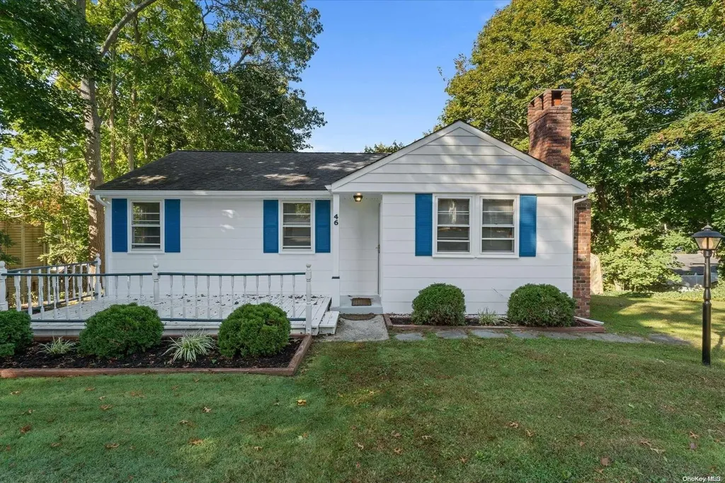 46 Fountain Road Rocky Point NY 11778