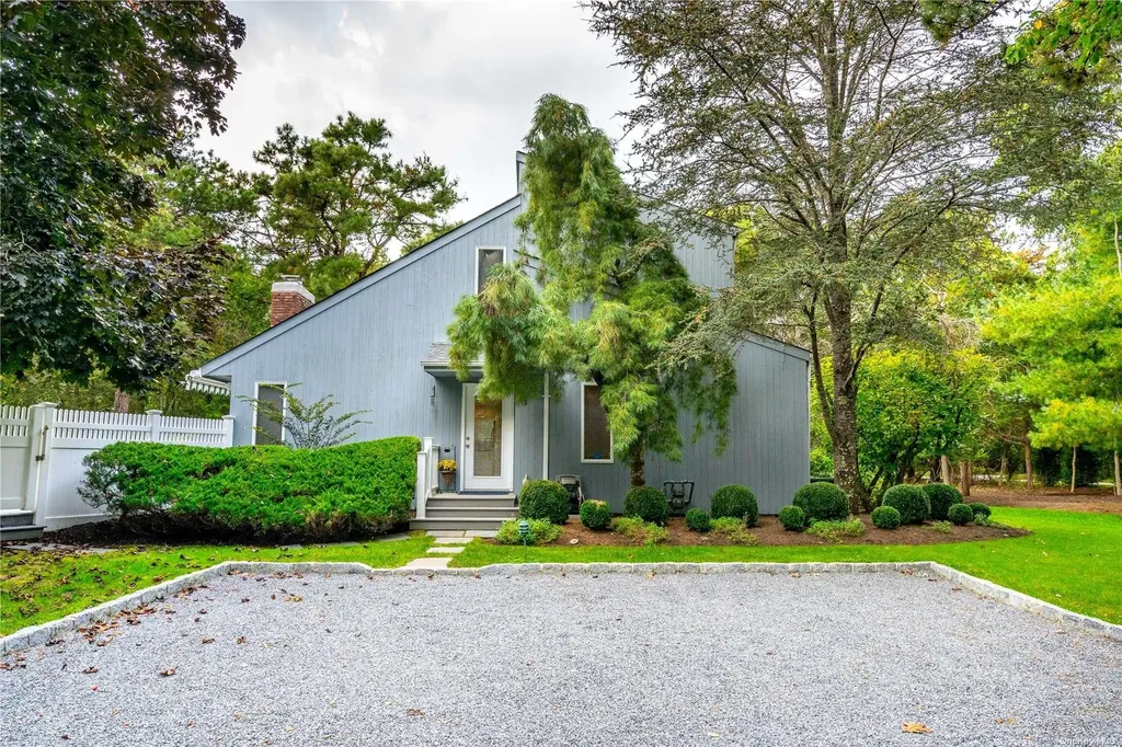 3 Cedarfield Lane Westhampton NY 11977