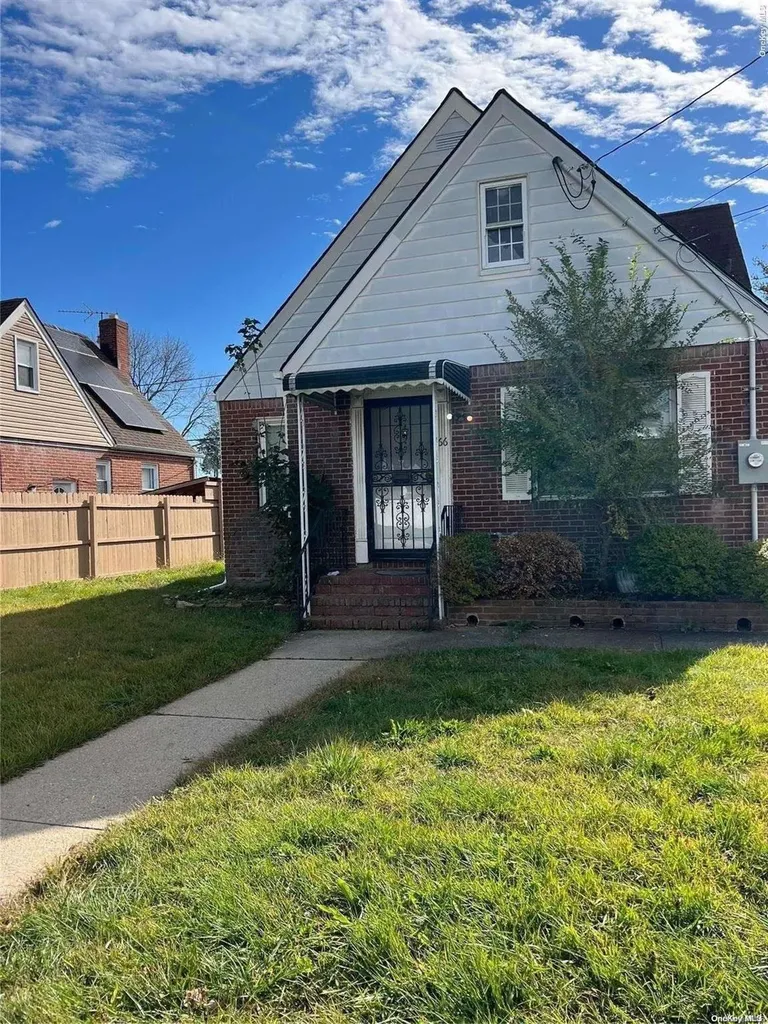 66 Cliff Avenue Hempstead NY 11550