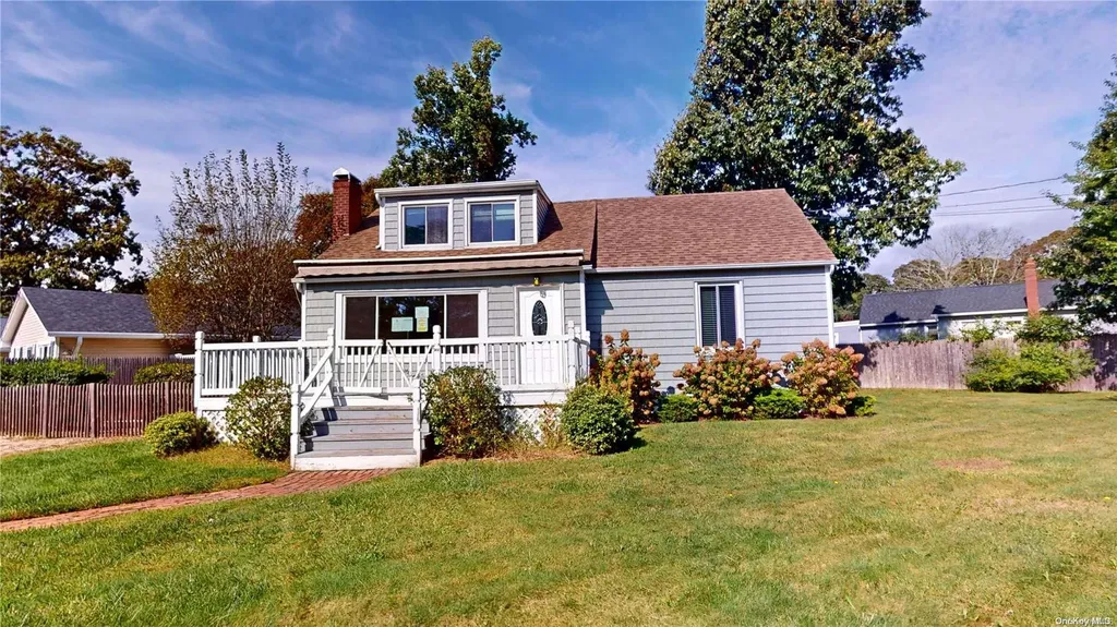 51 Lafayette Drive Shirley NY 11967