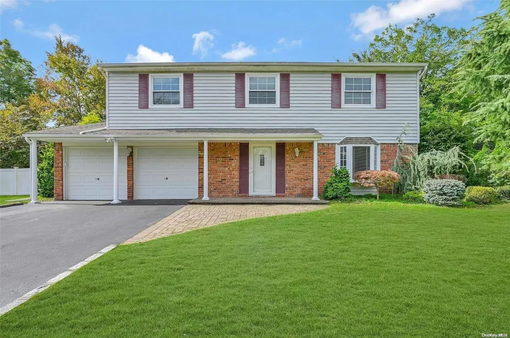 10 E Gate Drive Mount Sinai NY 11766