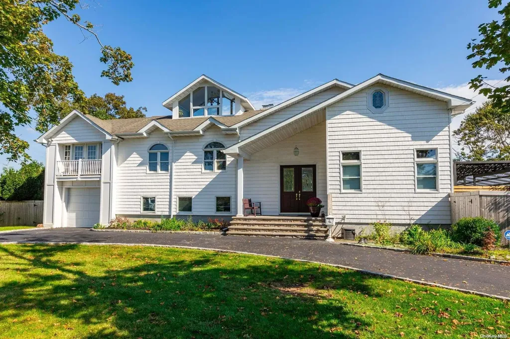 81 Elder Road Islip NY 11751
