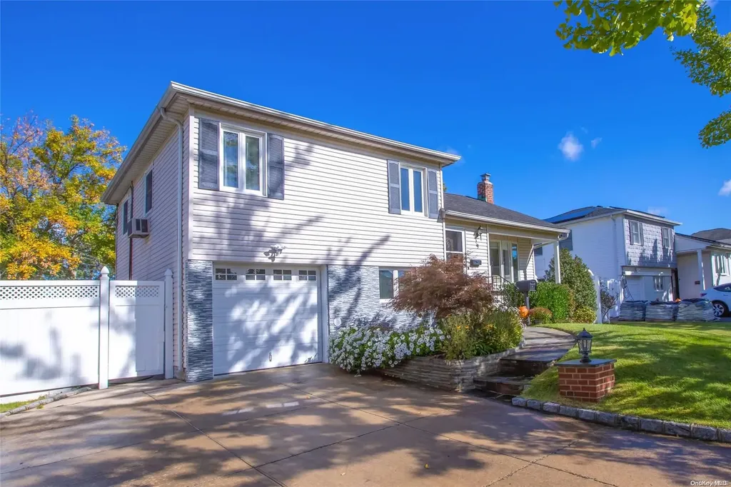 9 Walnut Drive Syosset NY 11791