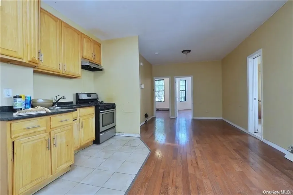 587 Van Siclen Avenue Brooklyn NY 11207