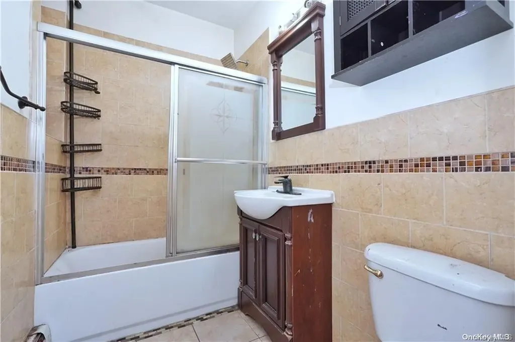 587 Van Siclen Avenue Brooklyn NY 11207