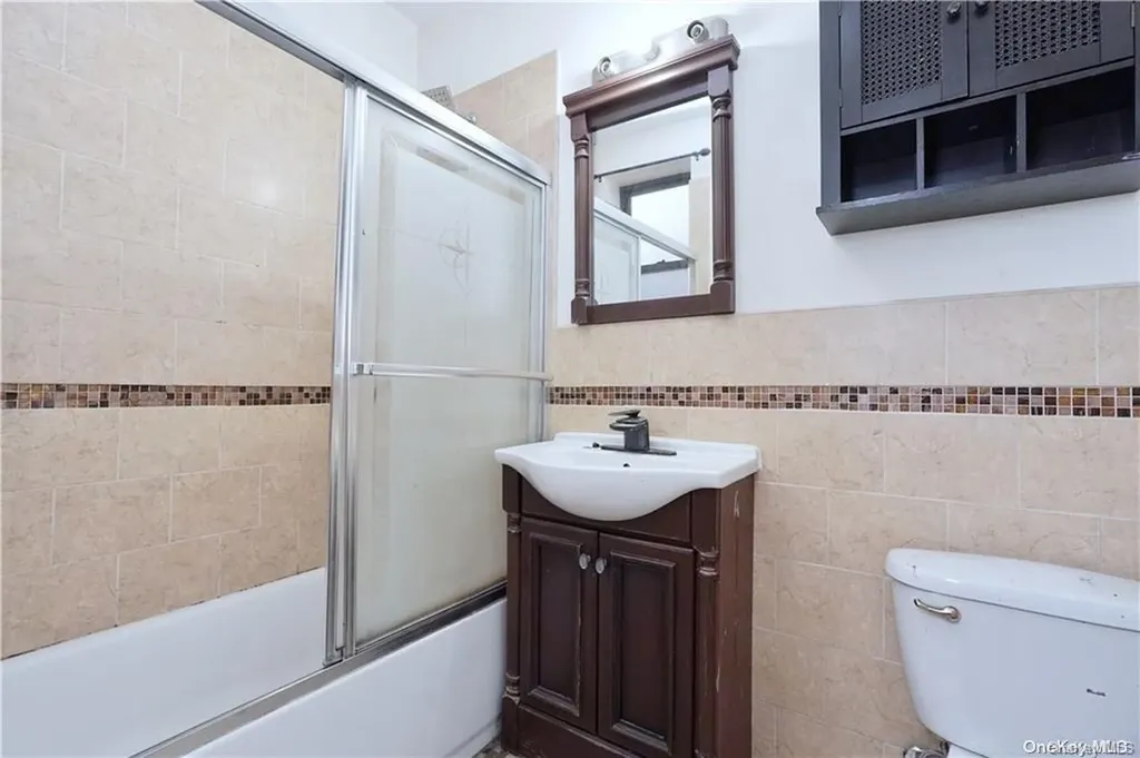 587 Van Siclen Avenue Brooklyn NY 11207