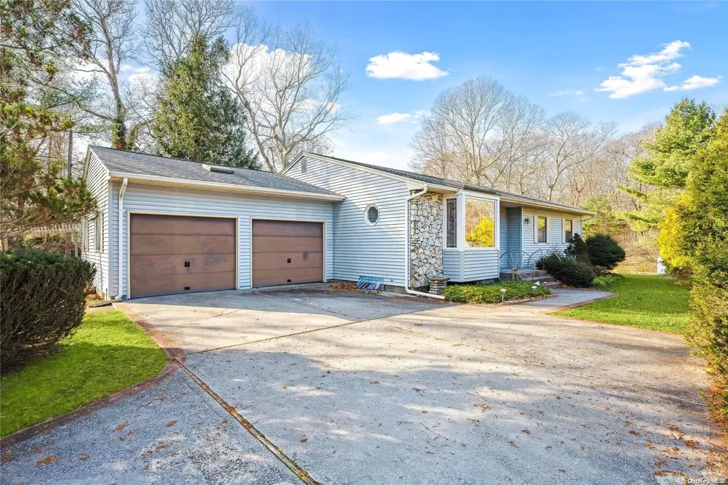 30 Crystal Beach Boulevard Moriches NY 11955